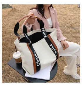 Women's Canvas Tote Bag with Zipper
